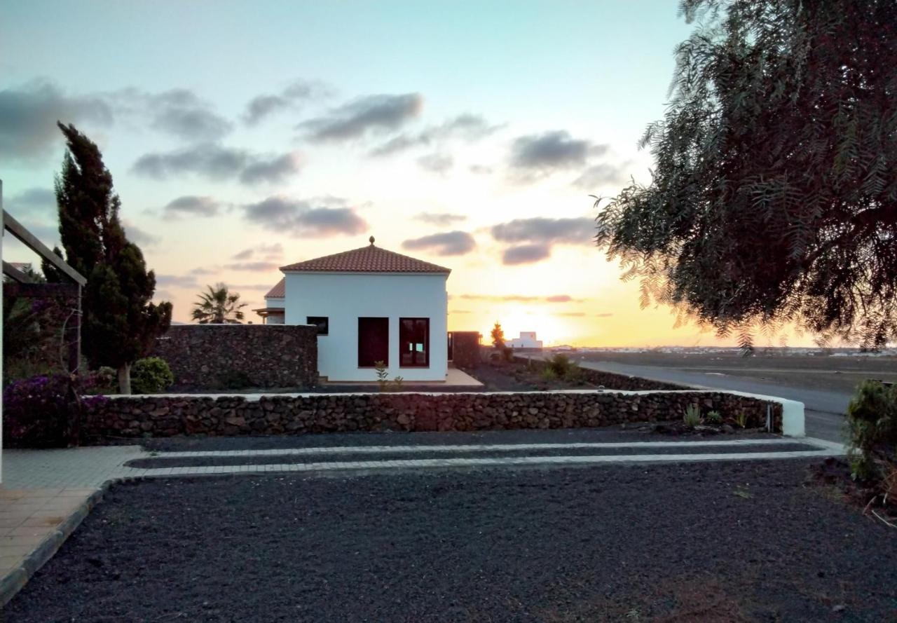 Surfwhitehouse Villa Lajares Exterior photo